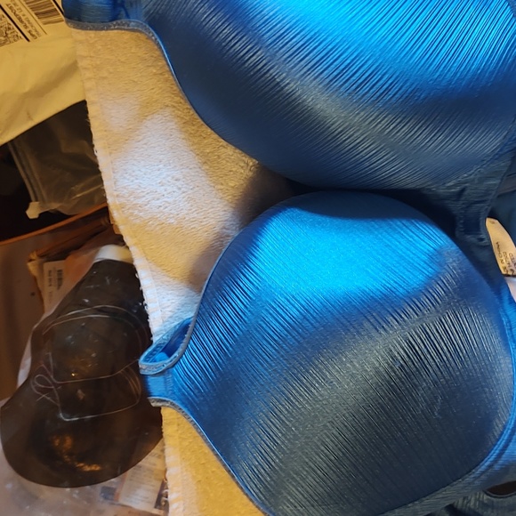 Bra - Picture 1 of 2